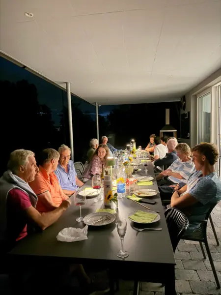 Gemeinsames Nachtessen zum Ausklang des Finaltags